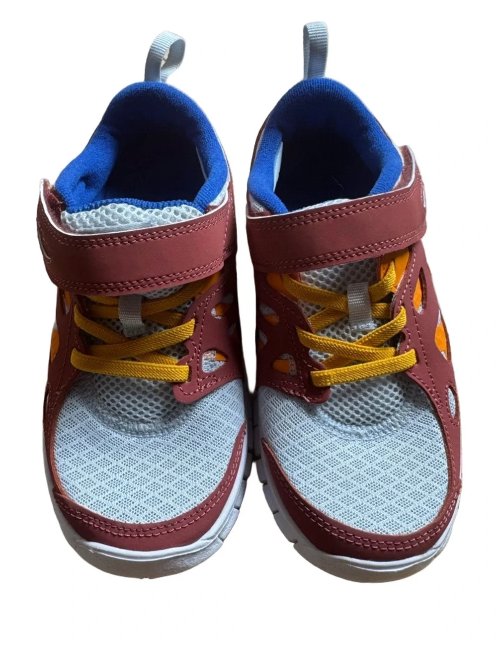*NWT* NIKE ‘Free Run 2’ Kids Sneakers NEW IN BOX